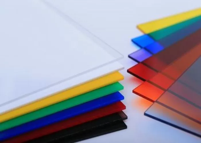 High-resolution prints on glass or acrylic panels for a luxurious and modern finish.